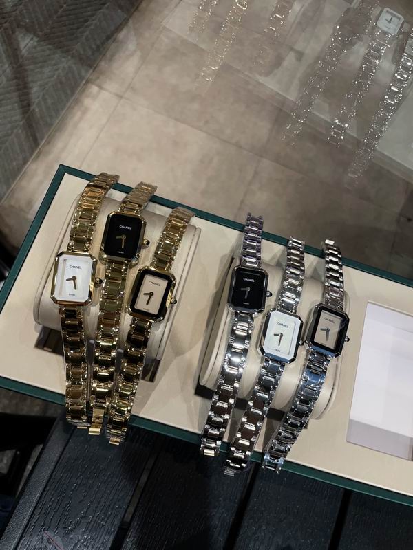 Chanel 21X26mm 052316
